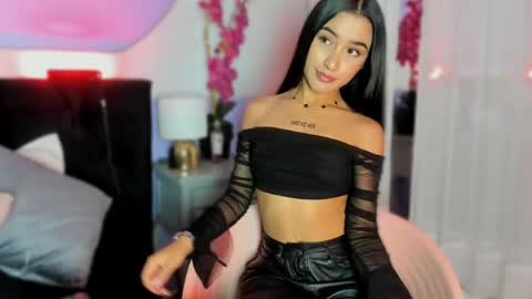 Snapshot of bby_izzy chatting on April 28, 2026, 11:37 am Bby online show from April 28, 2026, 11:37 am