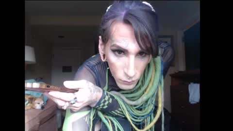 Kittie online show from December 7, 2024, 2:35 pm