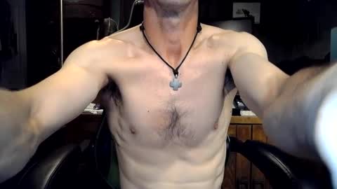 bchillin28 online show from September 28, 2025, 5:51 pm