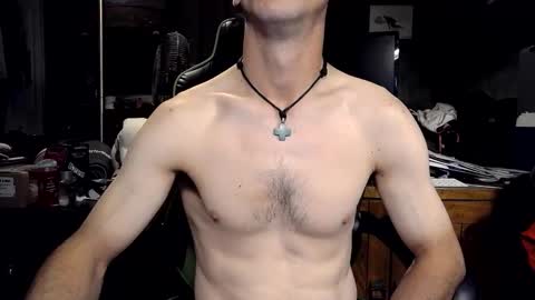 bchillin28 online show from October 13, 2025, 3:34 pm