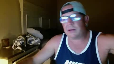 bdon1977 online show from September 14, 2025, 7:07 am