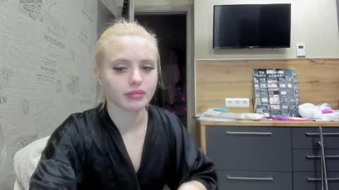 Summer BABY online show from January 27, 2025, 5:37 pm