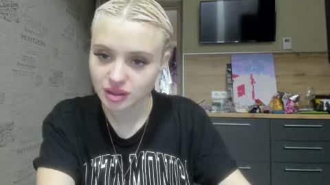 Summer BABY online show from February 9, 2025, 3:56 pm
