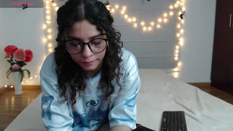Snapshot of be_sinners chatting on June 5, 2026, 6:52 am Sara Juan online show from June 5, 2026, 6:52 am