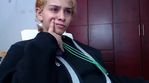 Snapshot of be_sinners chatting on July 18, 2026, 3:00 am Sara Juan online show from July 18, 2026, 3:00 am
