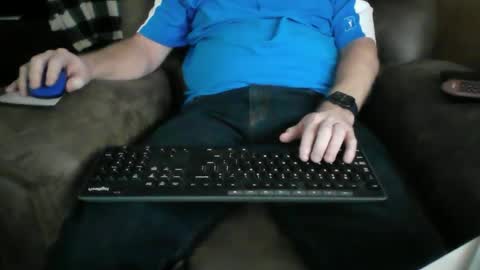 beachguy38 online show from December 21, 2024, 8:43 pm