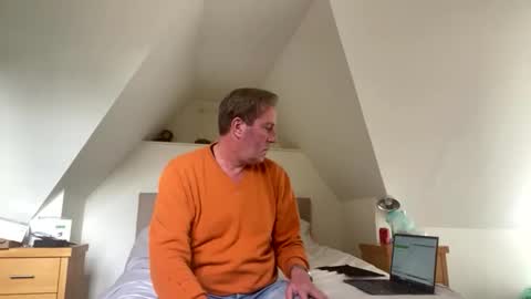 Snapshot of beachlover39 chatting on February 22, 2026, 1:20 pm Beachlover39 online show from February 22, 2026, 1:20 pm