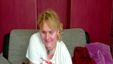 Snapshot of bealust chatting on May 24, 2026, 4:28 am Bea online show from May 24, 2026, 4:28 am