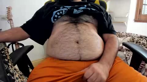 Snapshot of bear_dom_7 chatting on April 10, 2026, 7:18 pm DOM bear online show from April 10, 2026, 7:18 pm