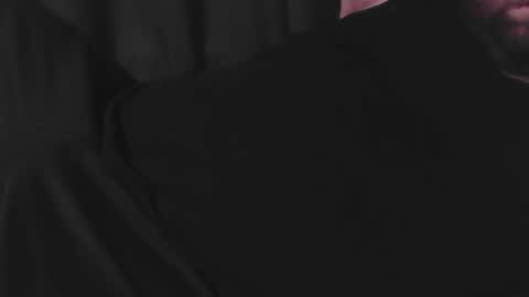 bear_man_oi online show from January 24, 2025, 1:03 pm