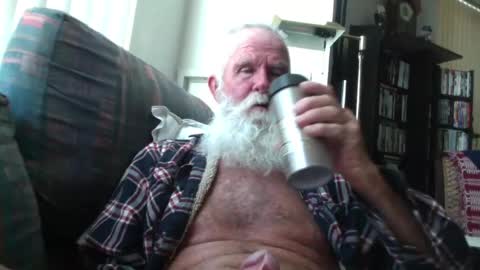 Snapshot of beardbushy chatting on July 30, 2026, 3:44 pm beardbushy online show from July 30, 2026, 3:44 pm