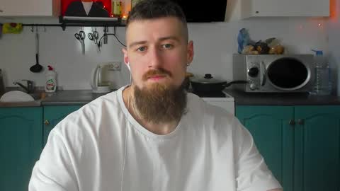 Snapshot of bearded_legend chatting on December 8, 2024, 7:32 pm Zeus online show from December 8, 2024, 7:32 pm