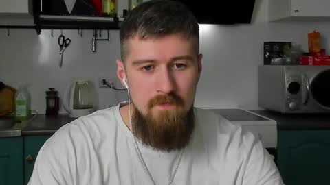 Snapshot of bearded_legend chatting on February 24, 2025, 10:14 pm Zeus online show from February 24, 2025, 10:14 pm