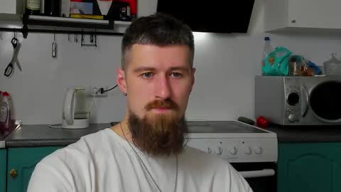 Snapshot of bearded_legend chatting on October 15, 2025, 3:28 am Zeus online show from October 15, 2025, 3:28 am