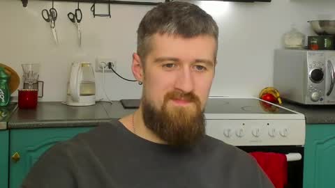 Zeus online show from April 7, 2026, 9:48 pm