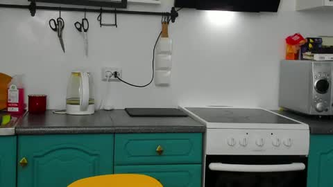 Zeus online show from April 22, 2026, 12:46 am