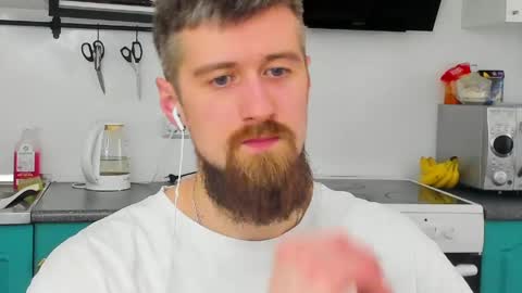 Zeus online show from April 23, 2026, 3:08 am