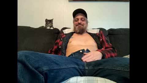 Snapshot of bearded_woodsman chatting on December 4, 2024, 4:38 pm bearded_woodsman online show from December 4, 2024, 4:38 pm