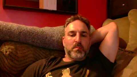 Snapshot of beardedambition chatting on June 15, 2026, 1:30 am beardedambition online show from June 15, 2026, 1:30 am