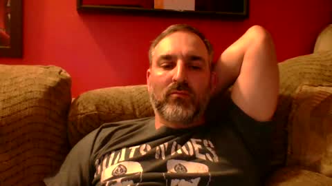 Snapshot of beardedambition chatting on June 18, 2026, 1:50 am beardedambition online show from June 18, 2026, 1:50 am