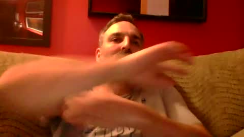 Snapshot of beardedambition chatting on June 20, 2026, 2:25 am beardedambition online show from June 20, 2026, 2:25 am