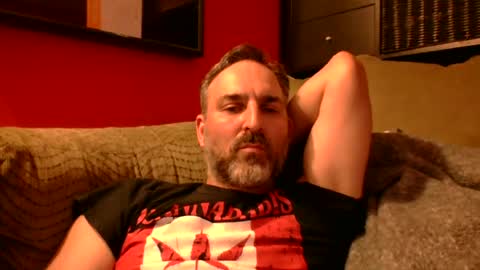Snapshot of beardedambition chatting on June 20, 2026, 11:40 pm beardedambition online show from June 20, 2026, 11:40 pm