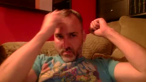 Snapshot of beardedambition chatting on July 16, 2026, 12:38 am beardedambition online show from July 16, 2026, 12:38 am
