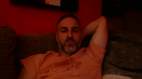 Snapshot of beardedambition chatting on July 17, 2026, 3:35 am beardedambition online show from July 17, 2026, 3:35 am