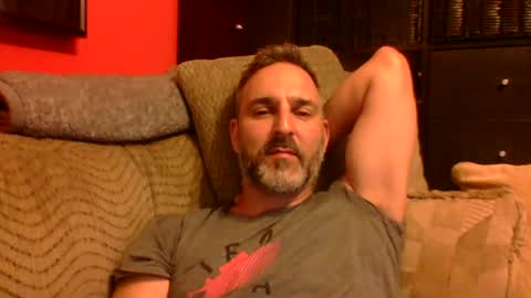 Snapshot of beardedambition chatting on July 28, 2026, 11:37 pm beardedambition online show from July 28, 2026, 11:37 pm