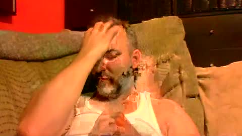 Snapshot of beardedambition chatting on July 30, 2026, 11:37 pm beardedambition online show from July 30, 2026, 11:37 pm