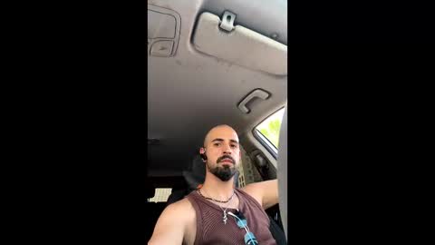 Ask me online show from November 5, 2025, 8:58 am