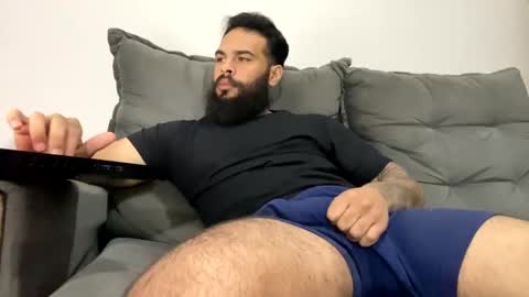 Min online show from October 21, 2025, 7:42 am