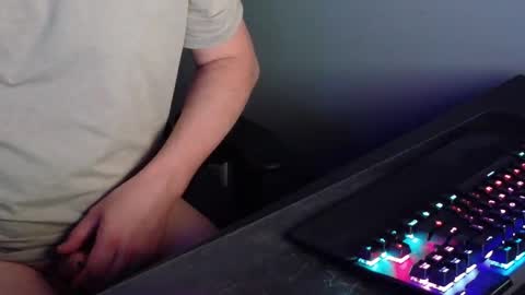 beastyboyxx online show from May 17, 2026, 7:06 am