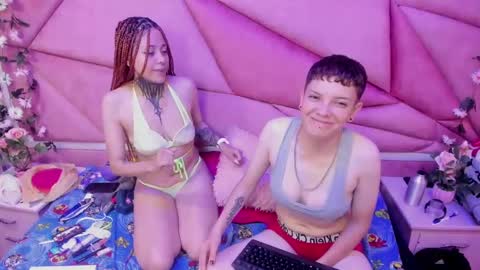 Beata And SofI online show from January 10, 2025, 9:23 am