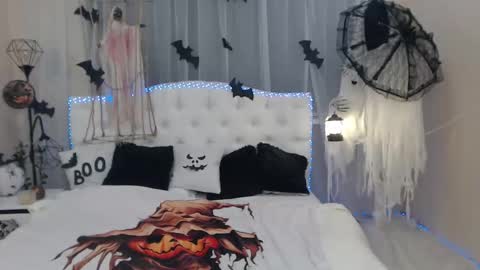 beataangel online show from October 22, 2025, 7:08 am