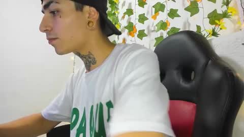 Snapshot of beatandtalk chatting on November 30, 2025, 4:22 pm beatandtalk online show from November 30, 2025, 4:22 pm