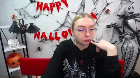 BeatriceFlyy online show from October 22, 2025, 11:43 am