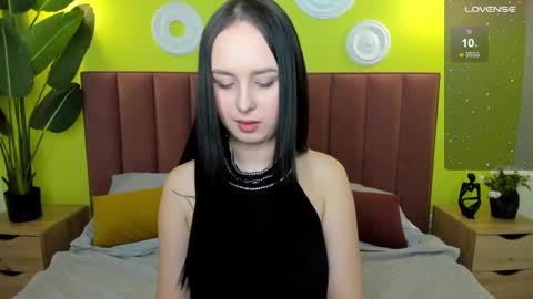 Snapshot of beatricereeves chatting on February 1, 2025, 4:24 am Beatrice 3 online show from February 1, 2025, 4:24 am