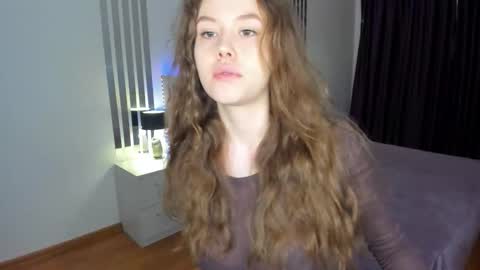 BeatriceWild online show from April 5, 2026, 10:12 am