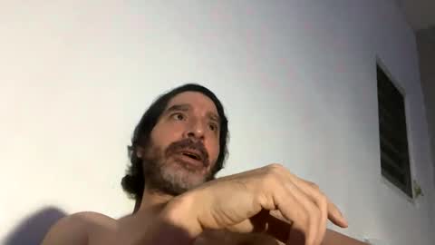 beautifukk online show from November 24, 2025, 2:44 am