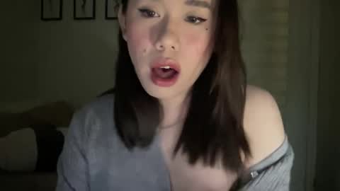 Snapshot of beautiful_lust69 chatting on January 2, 2025, 2:35 pm Sweet Aya online show from January 2, 2025, 2:35 pm