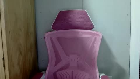 Snapshot of beautiful_sm1le chatting on April 1, 2026, 8:26 am Smiley online show from April 1, 2026, 8:26 am
