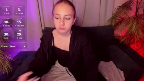 Snapshot of beautiful_snake chatting on November 29, 2025, 9:07 pm Blossom online show from November 29, 2025, 9:07 pm