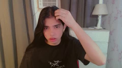 TRIXIE online show from March 26, 2026, 2:06 am