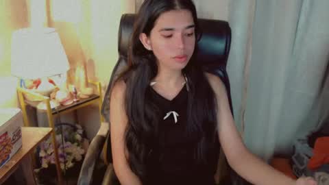 Snapshot of beautifultrixie chatting on July 17, 2026, 10:47 pm TRIXIE online show from July 17, 2026, 10:47 pm