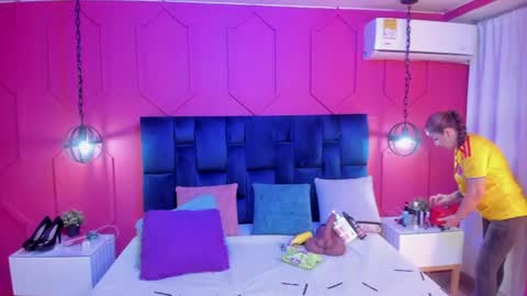 Snapshot of beauty_milf4 chatting on July 7, 2026, 11:36 am Chantall online show from July 7, 2026, 11:36 am