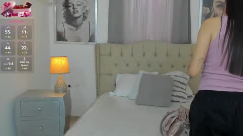 Ariana Reyes online show from September 24, 2025, 12:30 pm