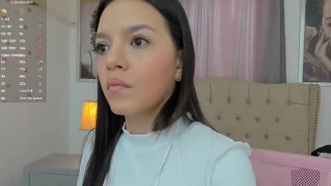 Ariana Reyes online show from November 7, 2025, 12:05 pm