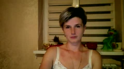 BeautyKsenia online show from October 17, 2025, 6:54 pm
