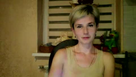 Snapshot of beautyksenia chatting on April 21, 2026, 7:28 pm BeautyKsenia online show from April 21, 2026, 7:28 pm